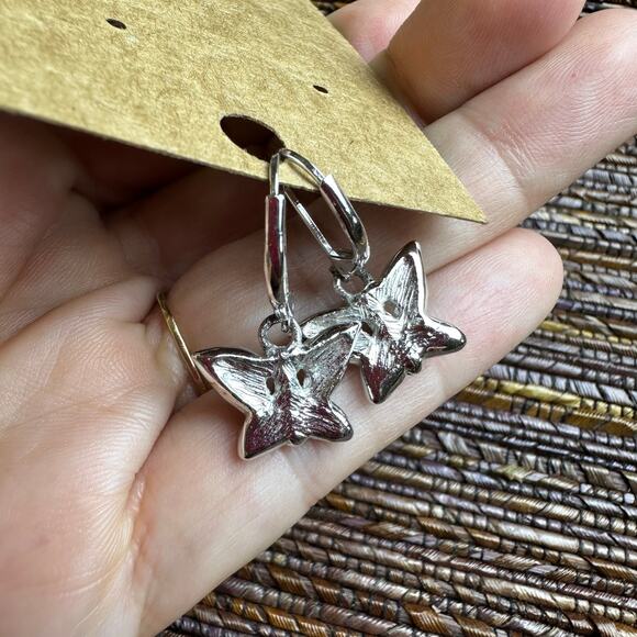 BOGO FREE VTG SILVER BLACK CRYSTAL BUTTERFLY EARRINGS - Picture 4 of 4